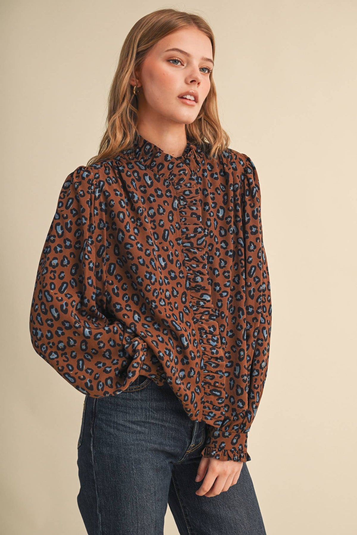 AMANDA - LEOPARD PRINT RUFFLED BUTTON DOWN TOP