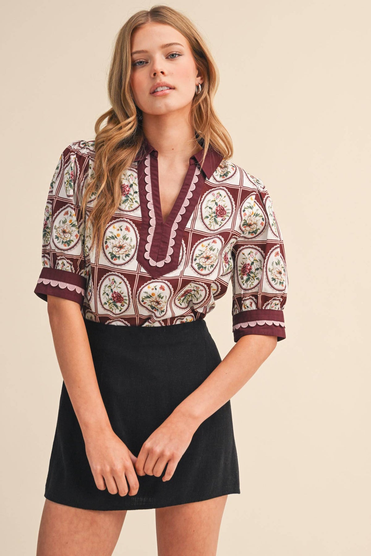 EMILY- EXCLUSIVE PRINT CONTRAST BINDING SCALLOP TRIM TOP