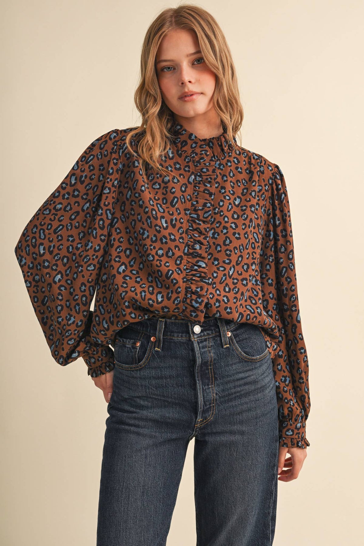 AMANDA - LEOPARD PRINT RUFFLED BUTTON DOWN TOP