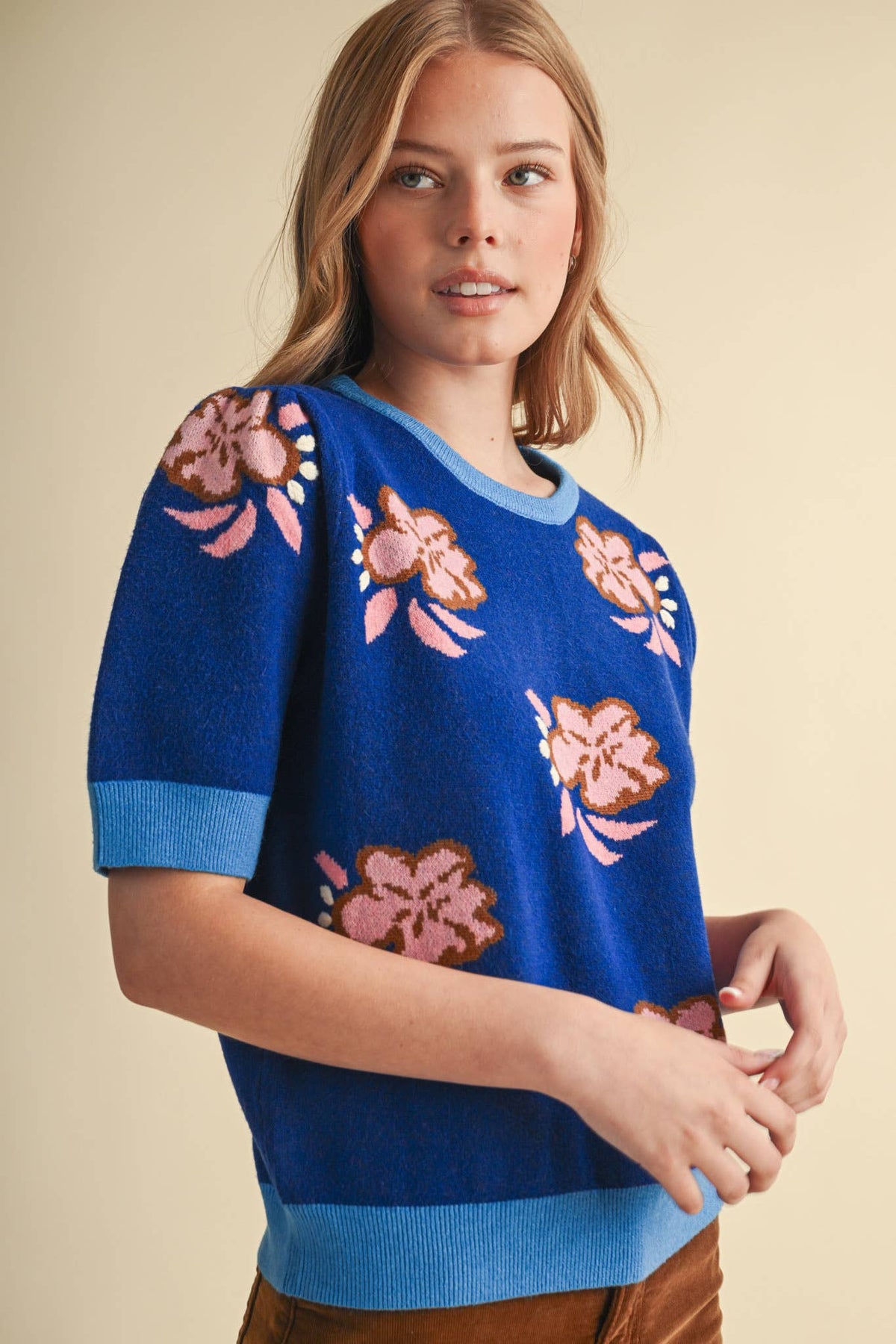 SAVANNA - FLORAL KNIT SHORT SLEEVE SWEATER