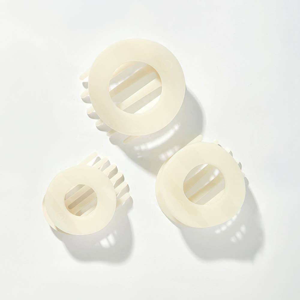 Coconut White | Small | Flat Circle Hair Clip