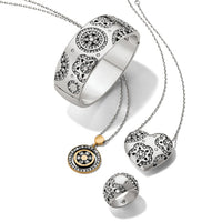 Flora Shine Heart Necklace