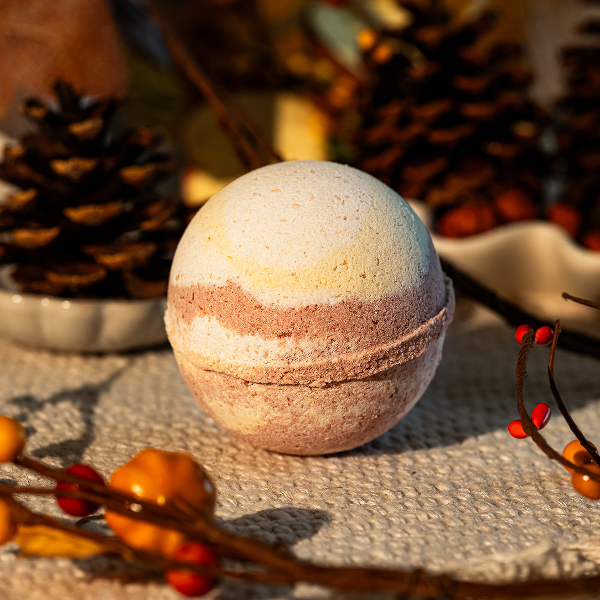 Cinnamon Cream 10oz Jewelry Bath Bomb