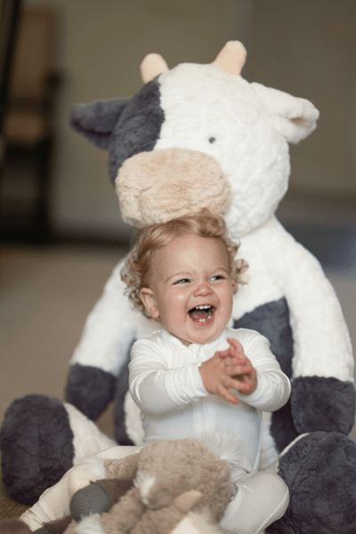 Maisie The Cow Jumbo Plush Pal (3 ft)